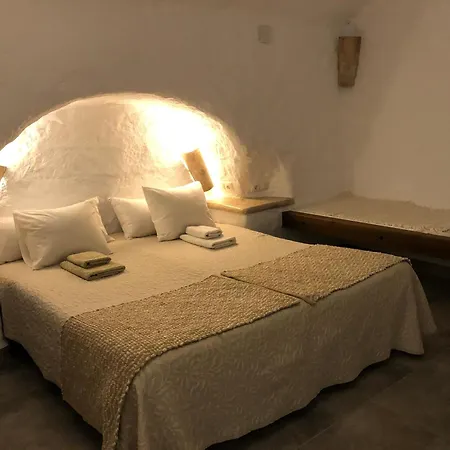 Cueva Aventura Holiday home Benamaurel